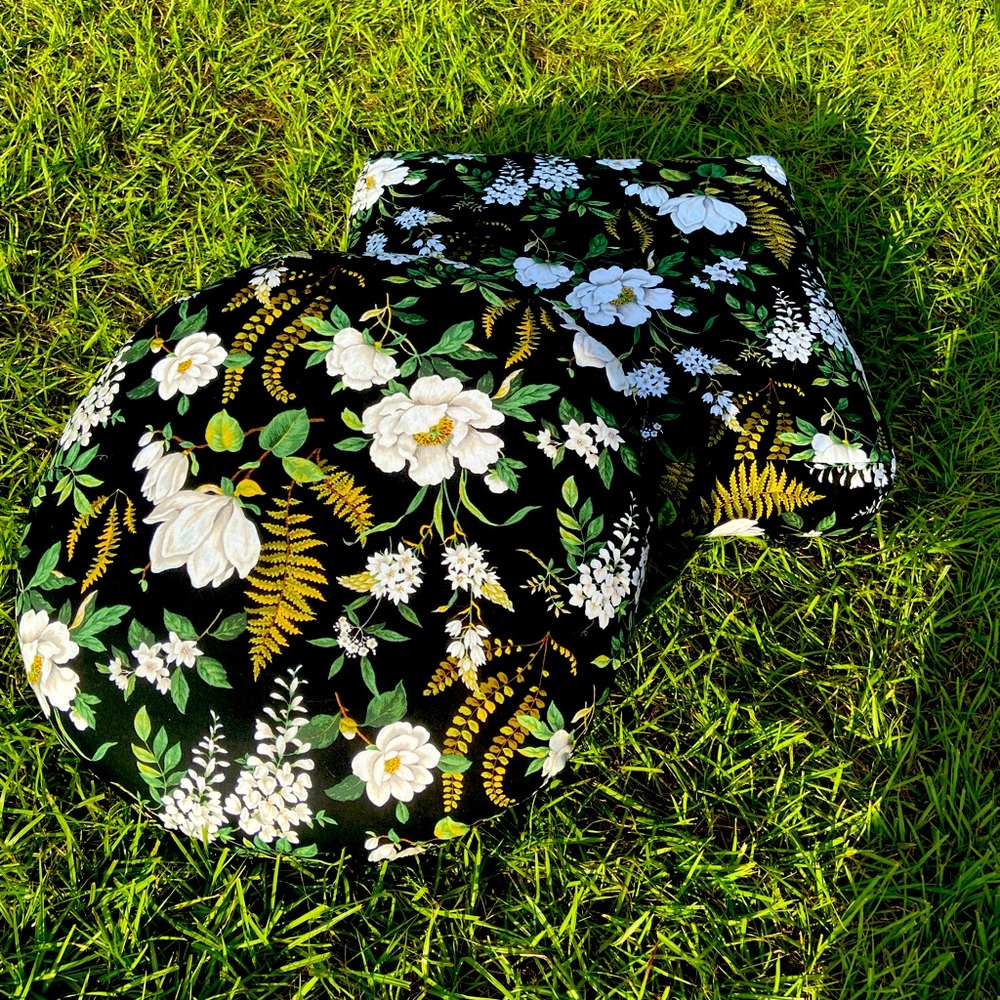 Square & Round floor pillow